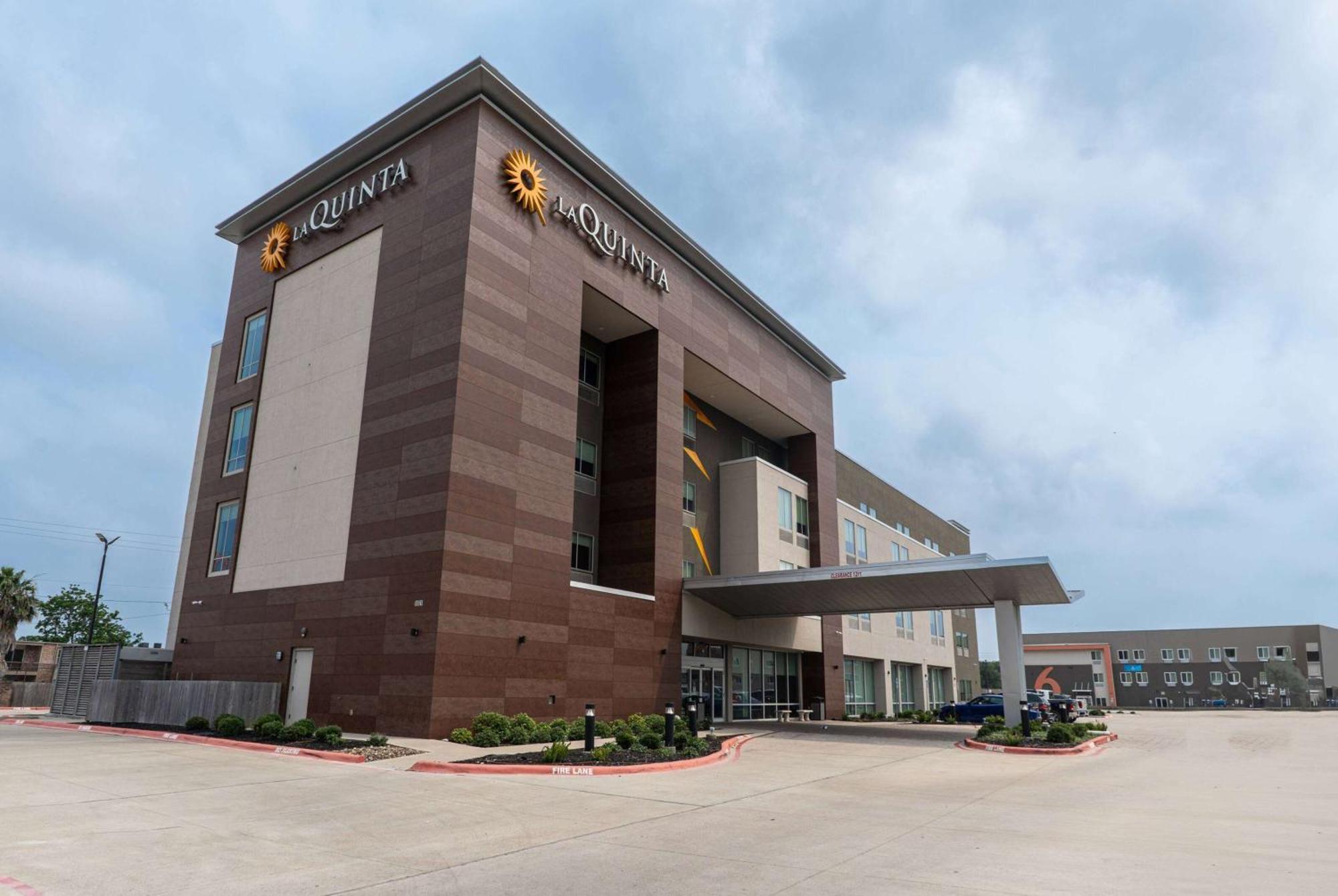La Quinta Inn & Suites By Wyndham Corpus Christi Southeast Экстерьер фото