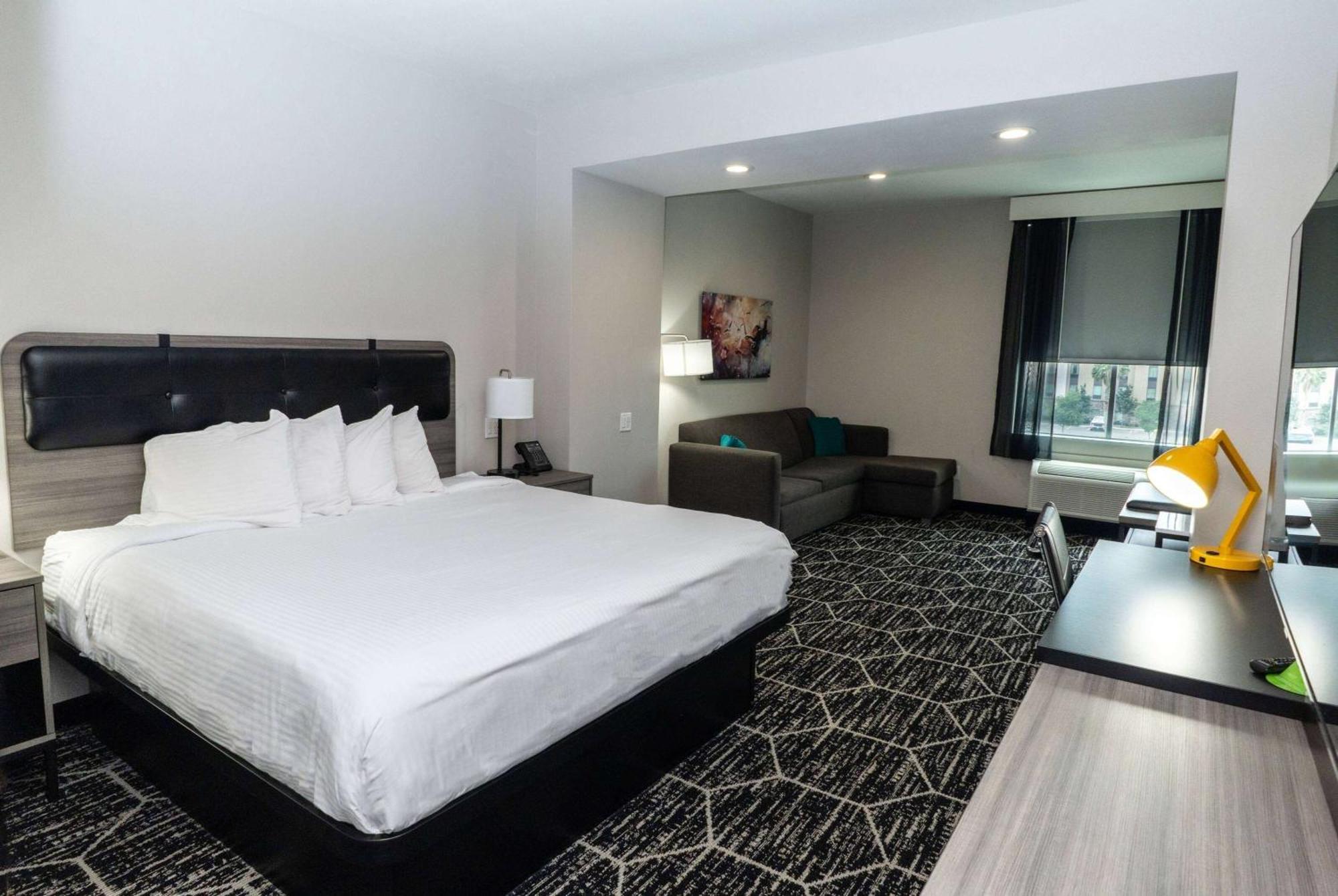 La Quinta Inn & Suites By Wyndham Corpus Christi Southeast Экстерьер фото