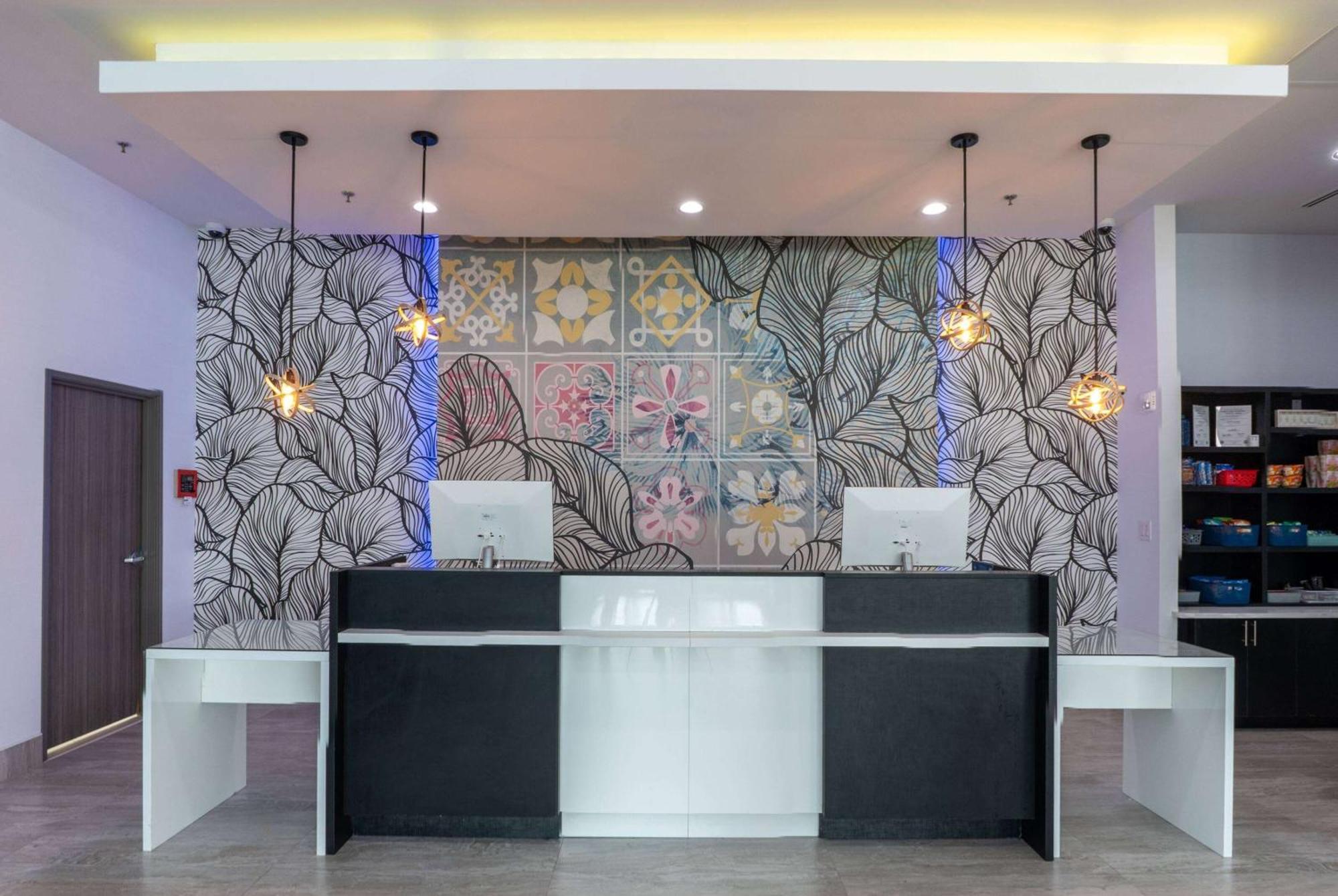 La Quinta Inn & Suites By Wyndham Corpus Christi Southeast Экстерьер фото